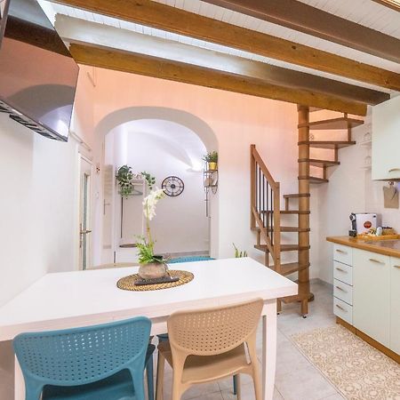 Ferienwohnung Casa Iryna Pietra Ligure Exterior foto